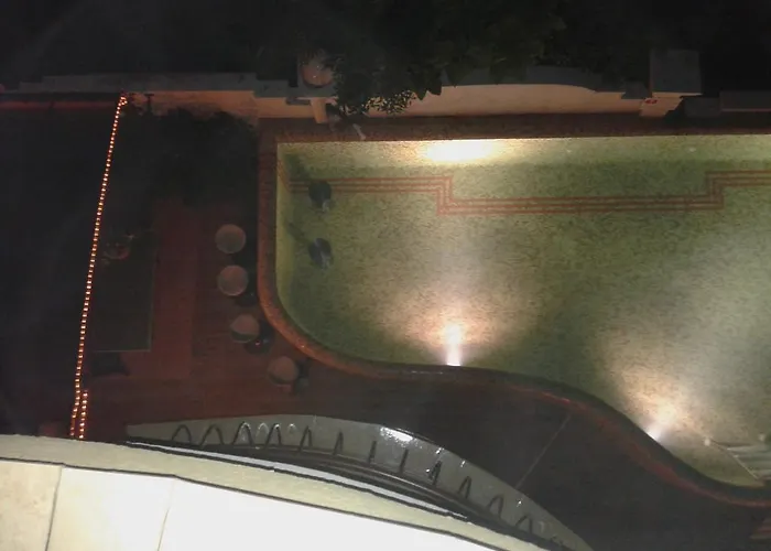 Yug Πανσιόν 2*