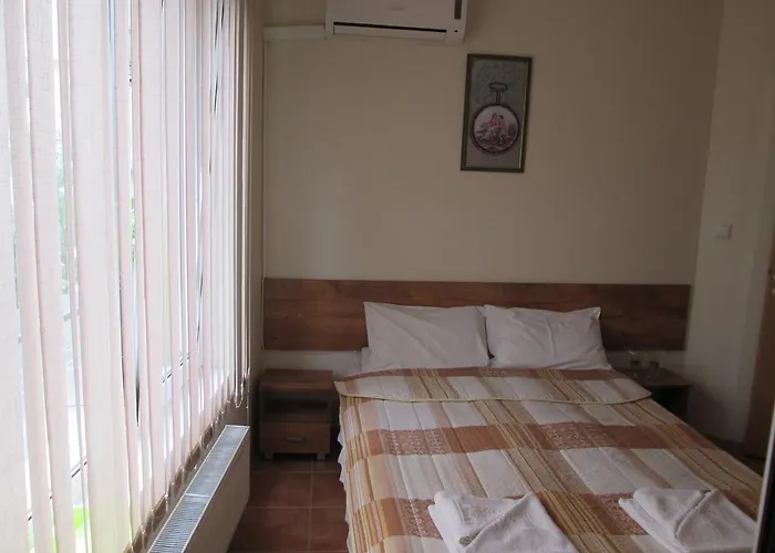 Πανσιόν Yug 2*