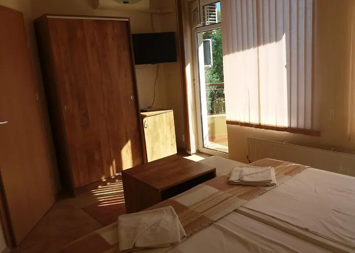 Casa de hóspedes Yug 2*